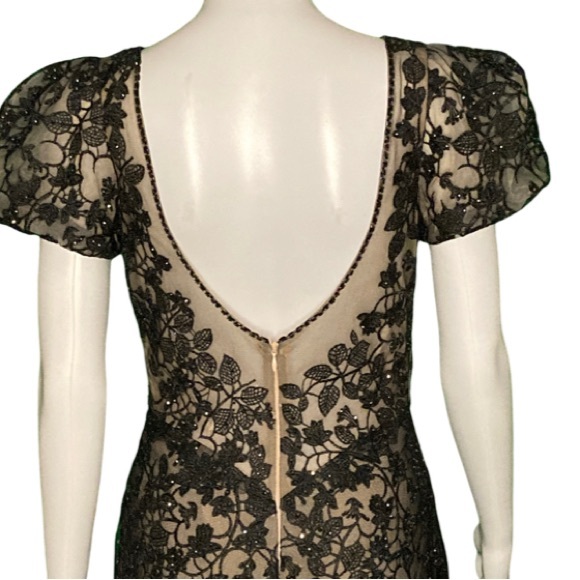 NWT Mac Duggal 50644 Lace Plunge Neck Short Puff Sleeve Trumpet Black Gown- Sz 4 - Picture 6 of 9